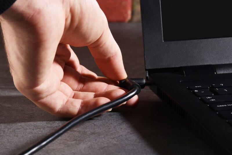 ¿Cuánto dura la batería de una laptop HP? 4 carga de una batería de laptop HP