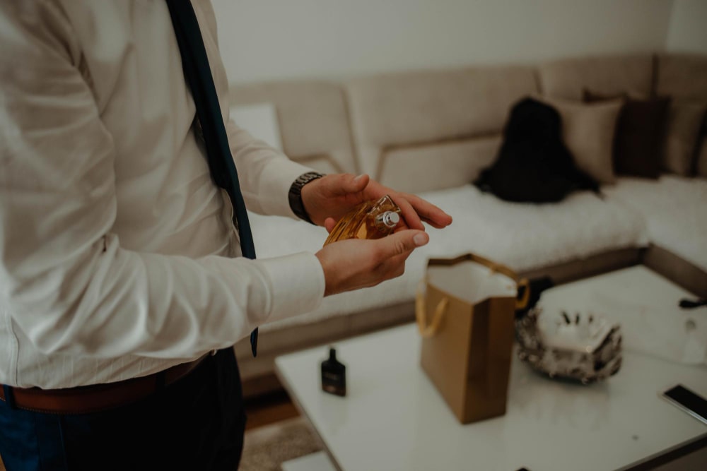 Perfumes para hombre en Suburbia, fragancias irresistibles y duraderas 4 líneas más vendidas