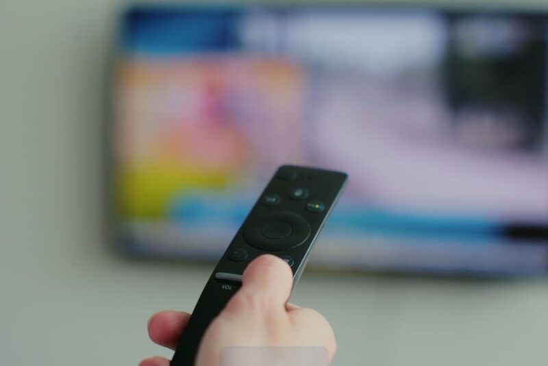 ¿Cuál es el aparato para hacer Smart TV? 4 Qué debes revisar