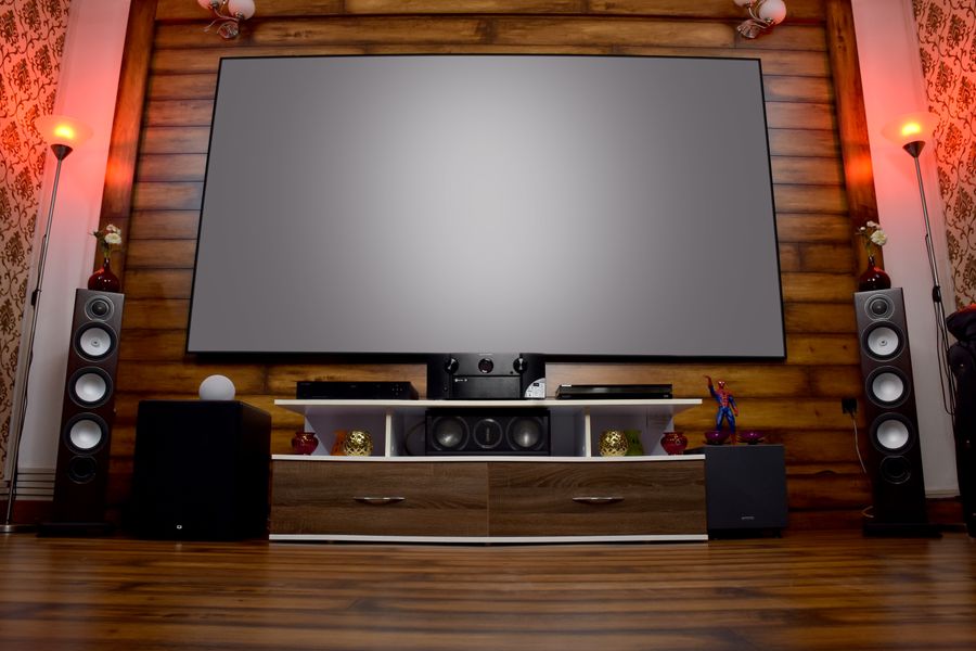 Soundbars para TV: cómo mejorar el audio de tu televisión 6 Sistema de sonido para cine en casa