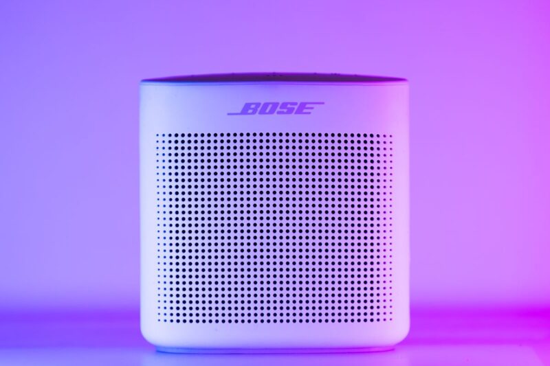 Guía completa para conectar bocinas Bluetooth a cualquier dispositivo 5 Bocina Bluetooth moderna para audio doméstico