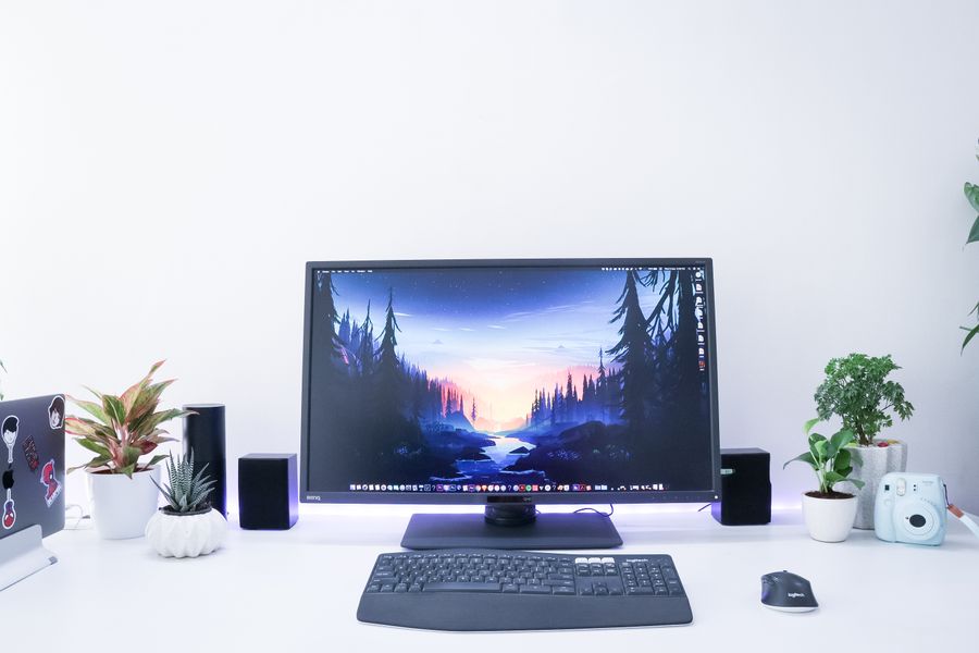 Guía para elegir las mejores bocinas para computadora 9 Bocinas para escritorio minimalista